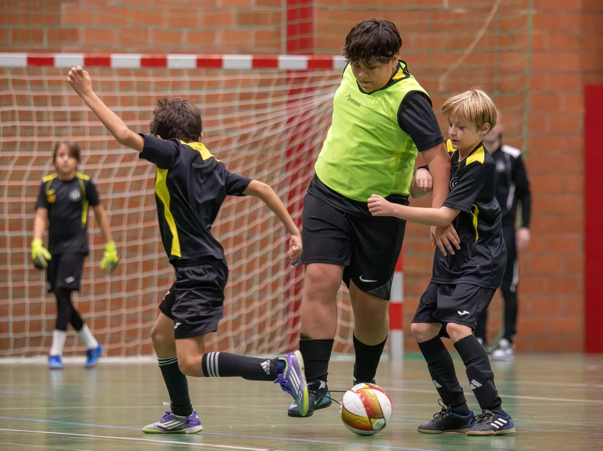 0712258032